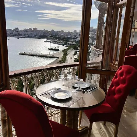 Kanes Free Rooftop Pool Access Apartment Sarandë